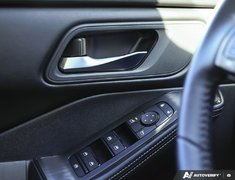 2024 Nissan Rogue SV MOONROOF // 2.99% FINANCING