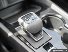2024 Nissan Rogue SV PREMIUM // CERTIFIED