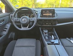 2024 Nissan Rogue SV MOONROOF // 2.99% FINANCING