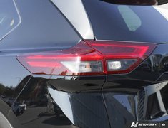 2024 Nissan Rogue SV SUNROOF
