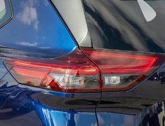 2025 Nissan Rogue SV MOONROOF