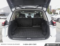 2025 Nissan Rogue PLATINUM // DEMO MODEL