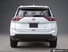 2026 Nissan Rogue SV Moonroof