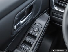 2026 Nissan Rogue SV Moonroof