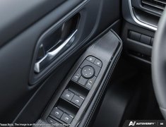 2026 Nissan Rogue SV Moonroof