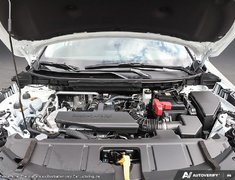 2026 Nissan Rogue SV Moonroof