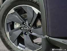 2026 Nissan Rogue SV Moonroof
