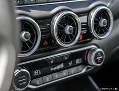 2023 Nissan Sentra SV CVT // LOW KMS