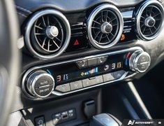 2024 Nissan Sentra SV CVT // 2.99% FINANCING