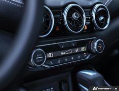 2024 Nissan Sentra SV CVT // 2.99% FINANCING