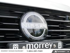 2025 Nissan Sentra CVT // LOW KMS!