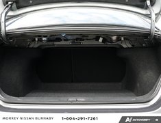 2025 Nissan Sentra CVT // LOW KMS!