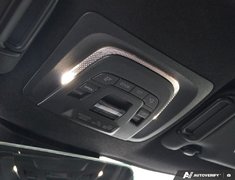 2024 Toyota Corolla SE // LOW KMS