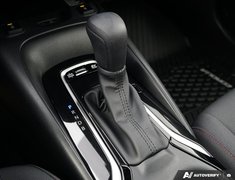 2024 Toyota Corolla SE // LOW KMS
