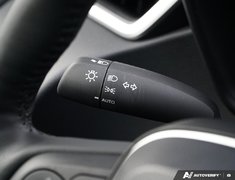 2024 Toyota Corolla SE // LOW KMS