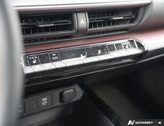 2026 Toyota Prius Plug-In Hybrid SE // ONLY 4100 KMS!