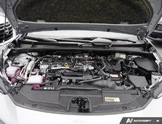 2026 Toyota Prius Plug-In Hybrid SE // ONLY 4100 KMS!