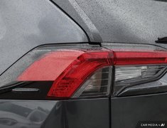 2025 Toyota RAV4 HYBRID XLE PREMIUM