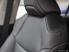 2025 Toyota RAV4 HYBRID XLE PREMIUM