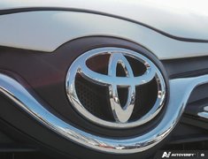 2017 Toyota Yaris LE // SALE PRICED