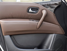 2023 Nissan Armada Platinum Captain's Chairs