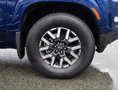 2023 Nissan Frontier CREW CAB SV 4x4  NISSAN CANADA CERTIFIED PRE OWNED