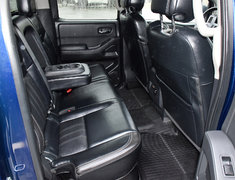 2023 Nissan Frontier CREW CAB SV 4x4  NISSAN CANADA CERTIFIED PRE OWNED