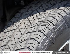 2024 Nissan Frontier PRO-4X LUXURY PACKAGE 4X4