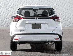 2025 Nissan Kicks Play S FWD