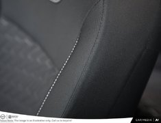 2025 Nissan Kicks Play SV FWD