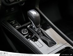 2025 Nissan Kicks Play SV FWD