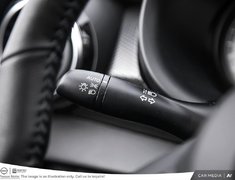 2025 Nissan Kicks Play SV