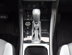 2024 Nissan Kicks SR PREMIUM NISSAN CANADA CERTIFIED