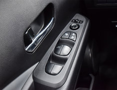 2024 Nissan Kicks SR PREMIUM NISSAN CANADA CERTIFIED