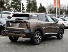 2025 Nissan Kicks SV FWD