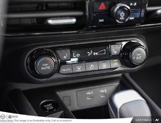 2025 Nissan Kicks SV PREMIUM