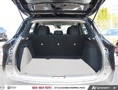 2025 Nissan KICKS SV AWD NISSAN CANADA CERTIFIED PRE OWNED