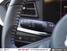 2025 Nissan Kicks SV AWD PREMIUM NISSAN CANADA CERTIFIED PRE OWNED