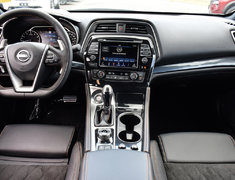 2023 Nissan Maxima SR