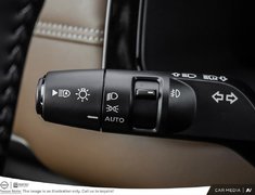 2025 Nissan Pathfinder PLATINUM CAPTAIN'S CHAIRS