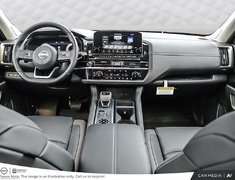 2025 Nissan Pathfinder Platinum 4WD