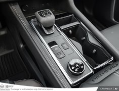 2025 Nissan Pathfinder Platinum 4WD