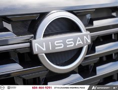 2026 Nissan Pathfinder Platinum Captains Chair