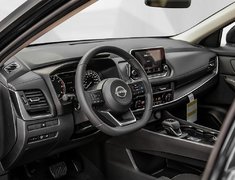 2025 Nissan Rogue AWD SV Moonroof