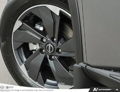 2026 Nissan Rogue SV Moonroof