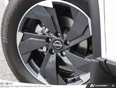 2026 Nissan Rogue SV Moonroof