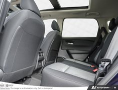 2026 Nissan Rogue SV Moonroof