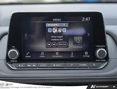 2026 Nissan Rogue SV Moonroof