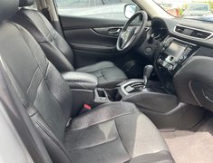 2016 Nissan Rogue SL AWD // LEATHER // SUNROOF