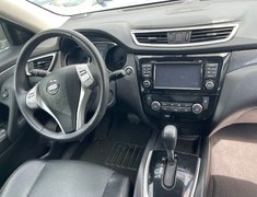 2016 Nissan Rogue SL AWD // LEATHER // SUNROOF